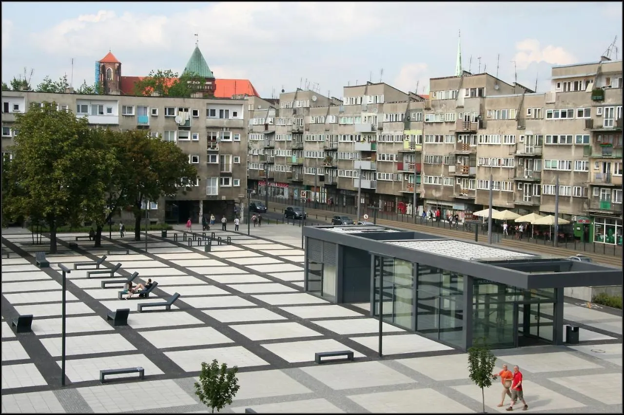 Penguin Rooms 2270 On Nowy Targ Square Wroclaw Apartment